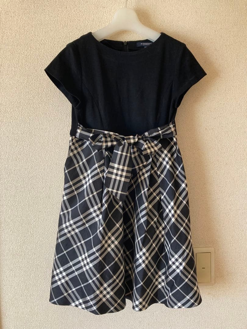 Burberry卒園式入学式女の子スーツ130