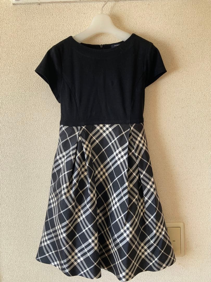 Burberry卒園式入学式女の子スーツ130