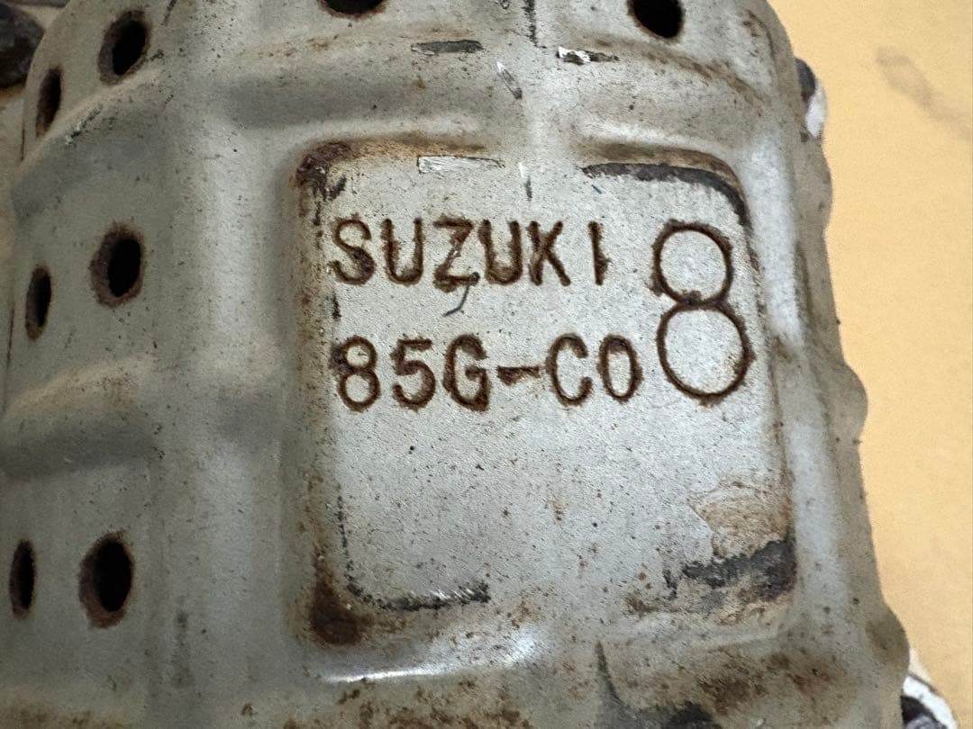 スズキ純正 エキマニ3個セット85G-C08 触媒 キャタライザー 素材として