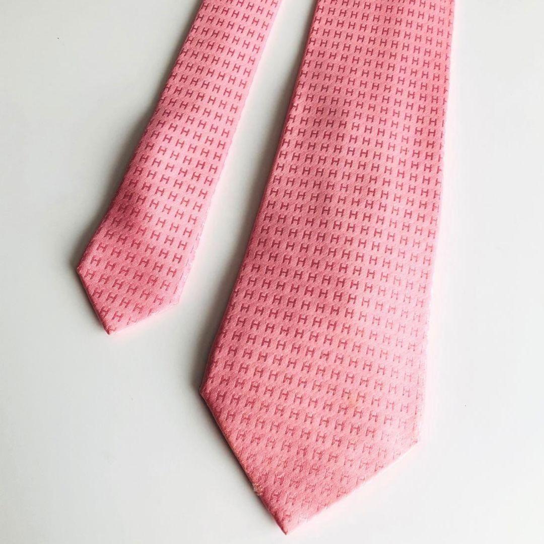 HERMES ネクタイ 紋章柄 ピンク　ファソネ