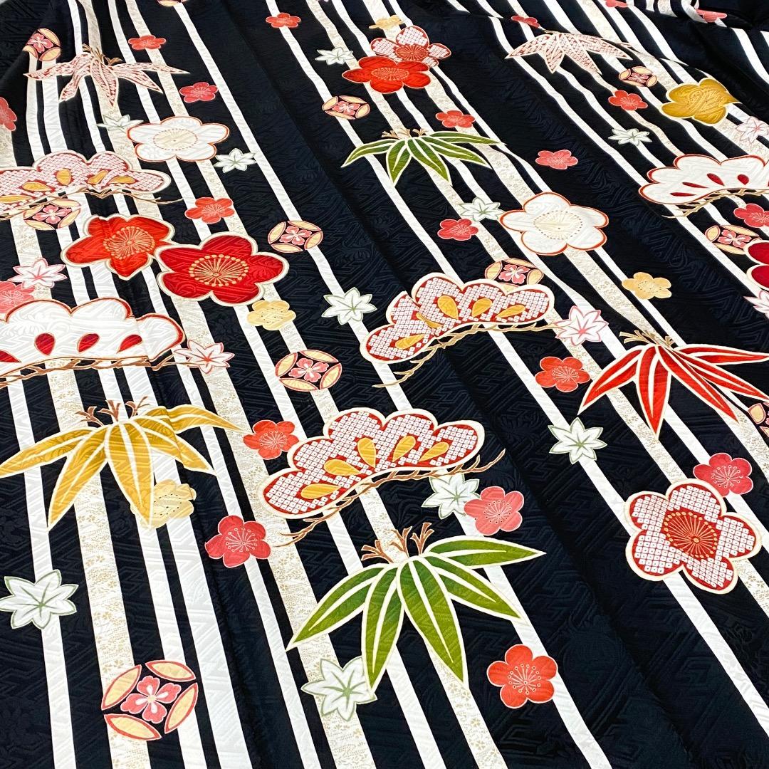 ⭐︎K0687 正絹 振袖 レンタル店放出品 黒色 ガード加工 古典柄 13号