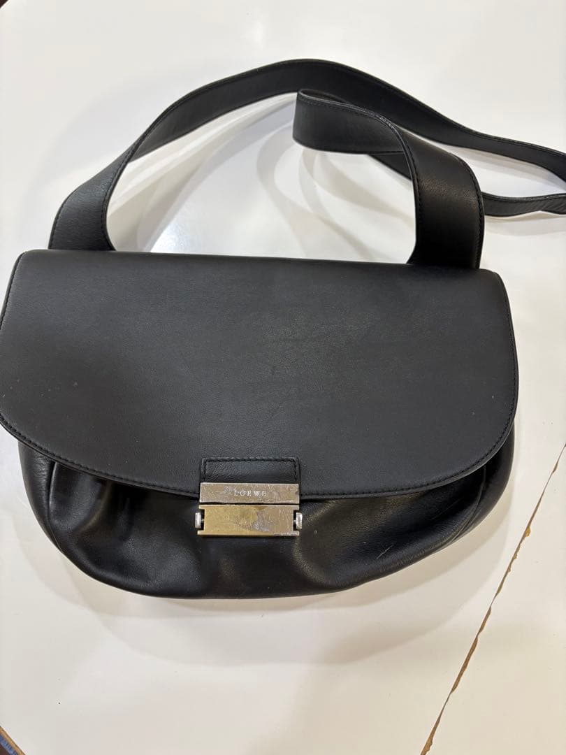 ロエベ レザーショルダーバッグ ブラック　難ありLOEWE