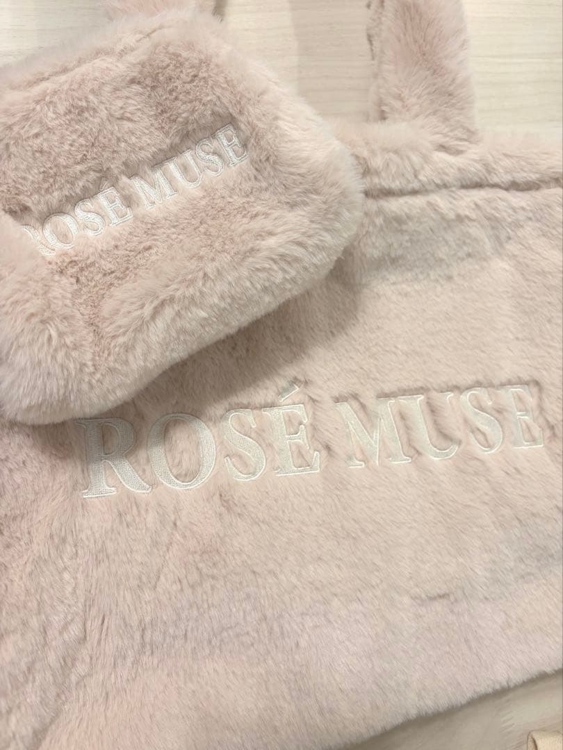 ロゼミューズ　logo emb fur big tote