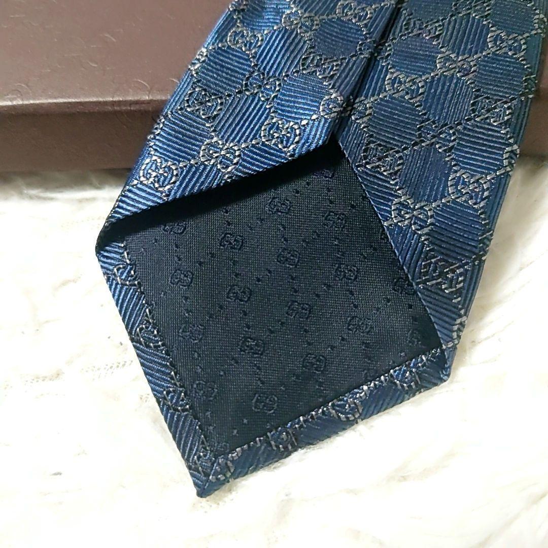 美品 希少 細身 ✨️ GUCCI ネクタイ GG柄✕幾何学模様 ネイビー