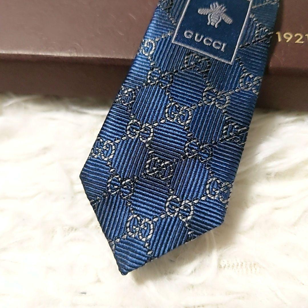 美品 希少 細身 ✨️ GUCCI ネクタイ GG柄✕幾何学模様 ネイビー