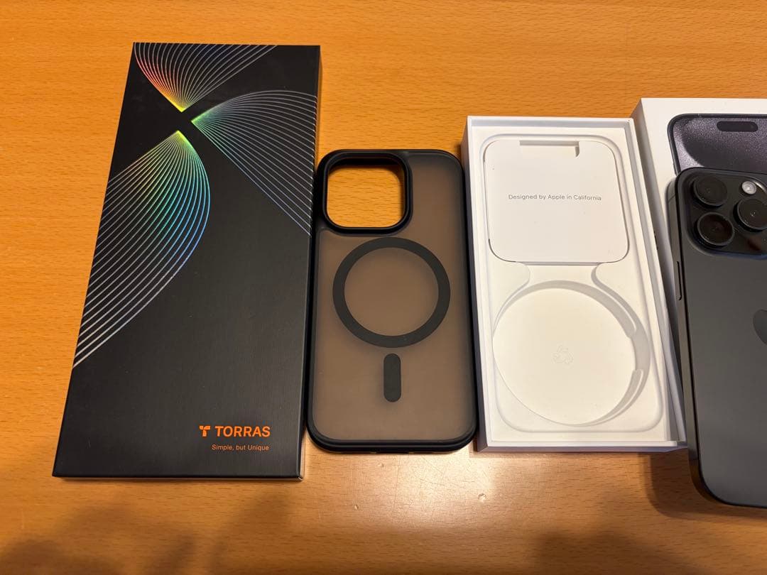 美品　iPhone15Pro 128gb TORRASケース、ガラスフィルム1枚