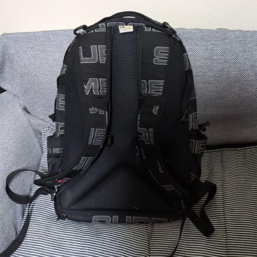 Supreme ブラック ロゴバックパック