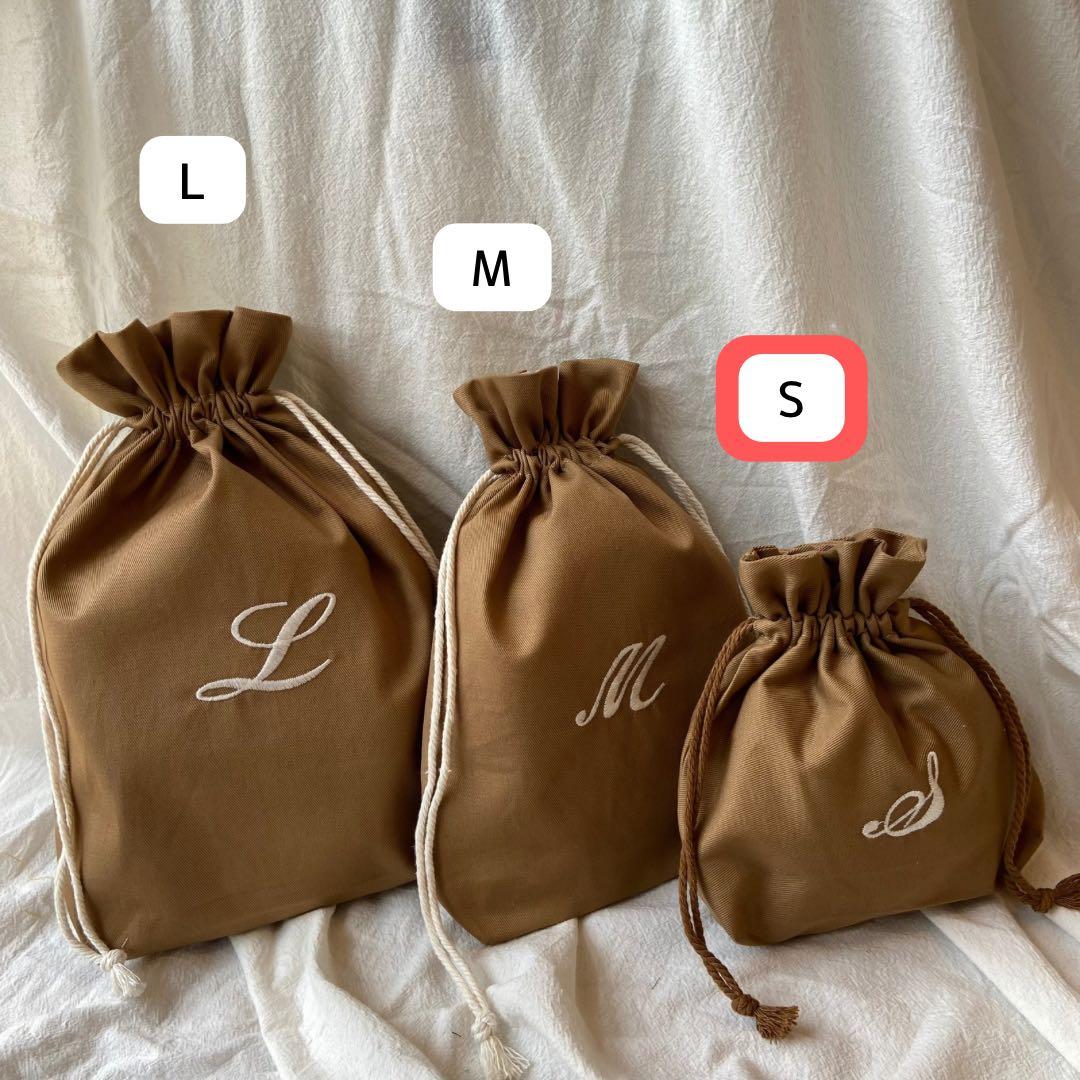 すぬーぴー様 【名入れ無料 刺繍】名前入り巾着袋 巾着バッグ Sサイズ