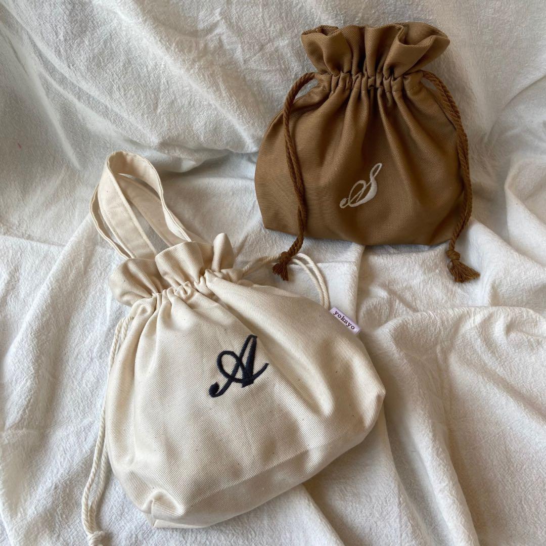 すぬーぴー様 【名入れ無料 刺繍】名前入り巾着袋 巾着バッグ Sサイズ