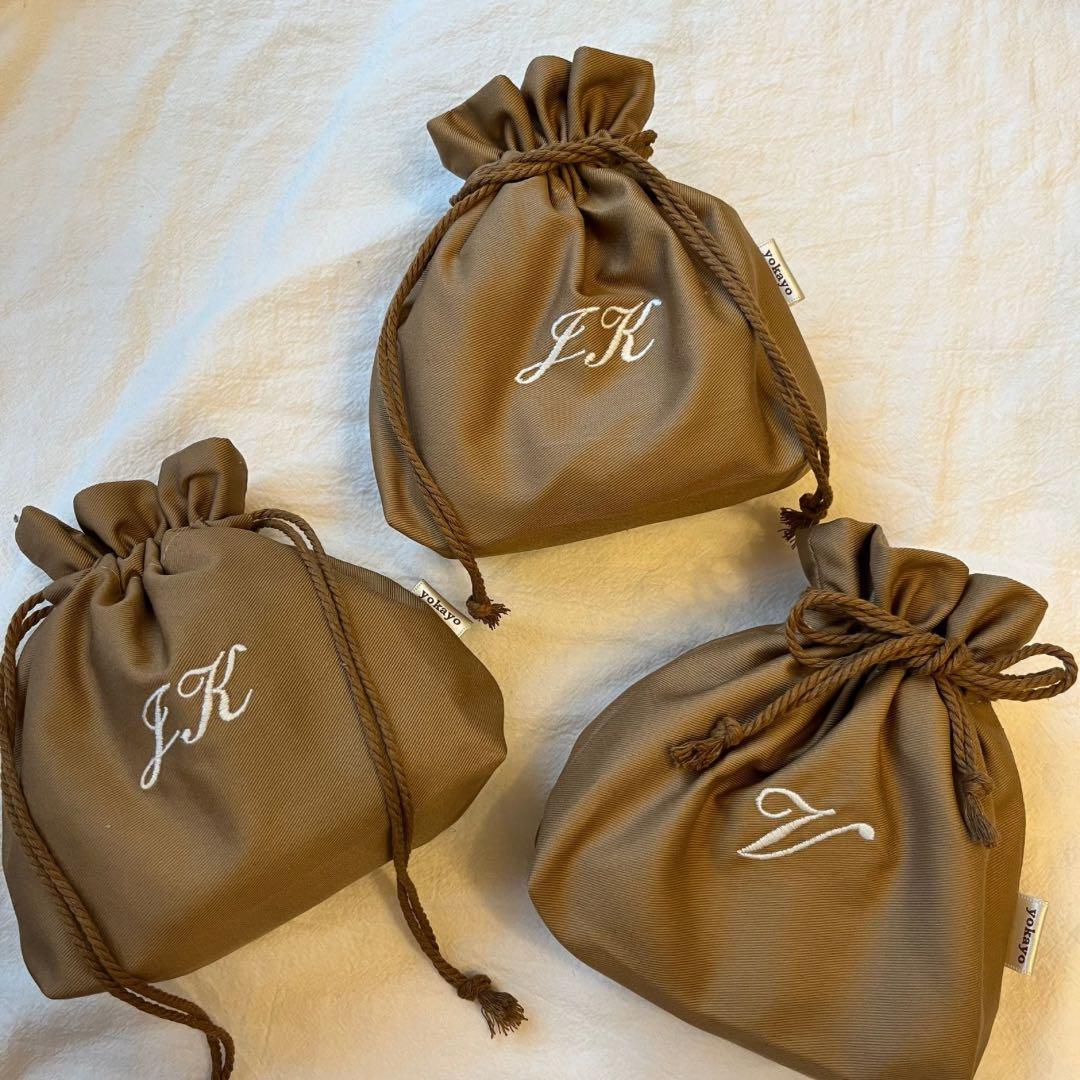 すぬーぴー様 【名入れ無料 刺繍】名前入り巾着袋 巾着バッグ Sサイズ