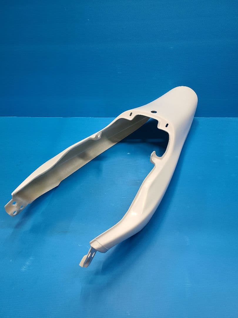 バリオス250 1型 用 Z2タイプ テールカウル 新品