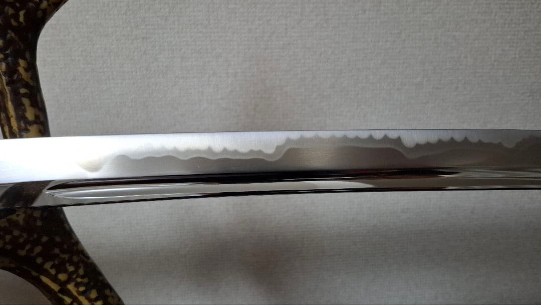 【高級居合刀】柄26cm本牛革巻 刀身2尺4寸5分 鍔元から鋒まで76.5cm