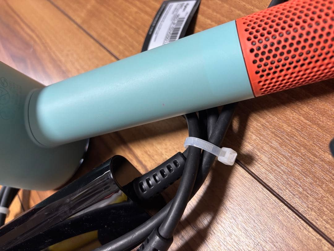 ダイソンドライヤー　本体のみ