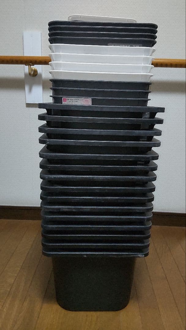 トロファスト＋ダイソー メダカ水槽用容器31個セット 中古品