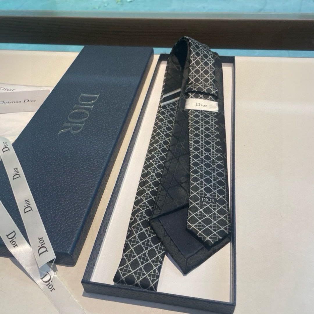 Christian Dior 総柄シルクネクタイ