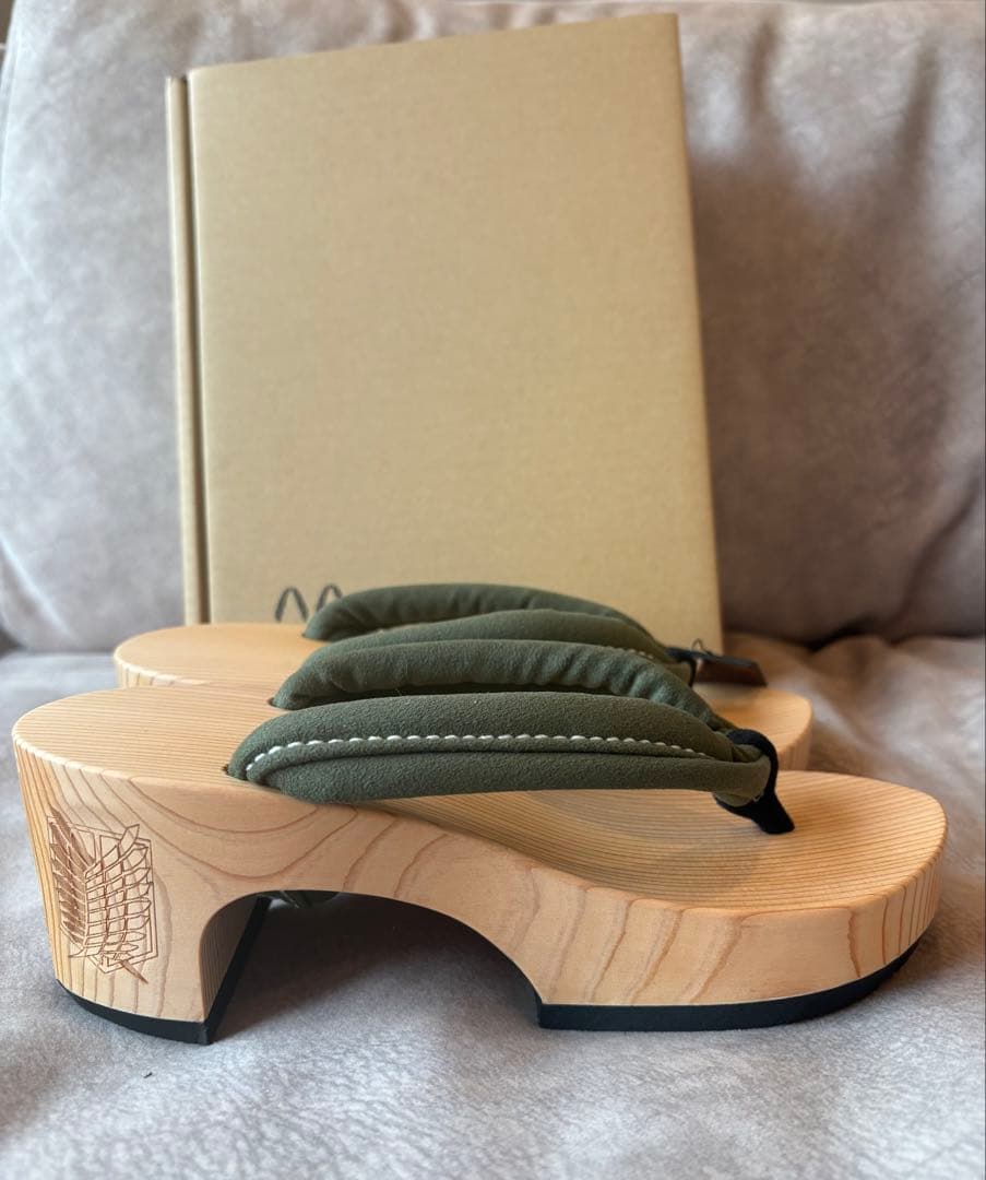 進撃の巨人　進撃の日田　下駄