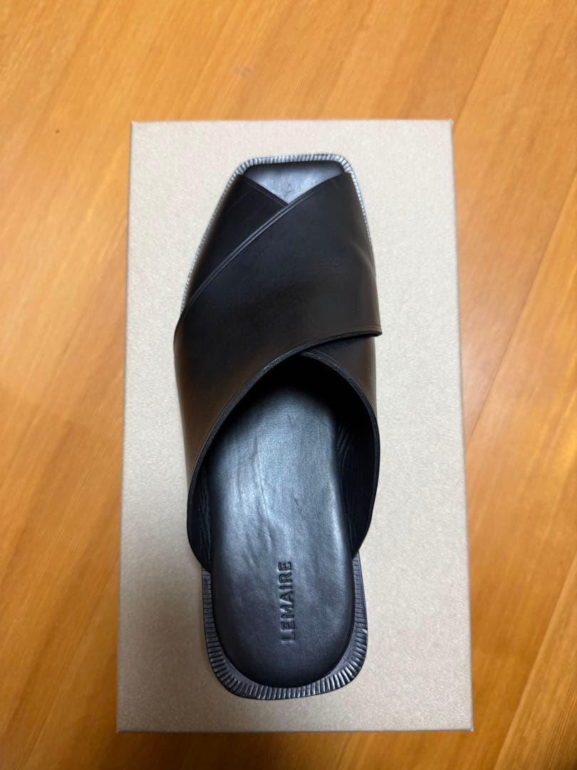 靴 LEMAIRE 25SS CROSS FLAT SANDALS