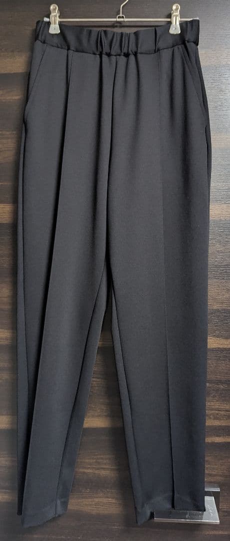 【新品未使用・タグ付き】OHGA マシュマロパンツ 黒 普通丈М