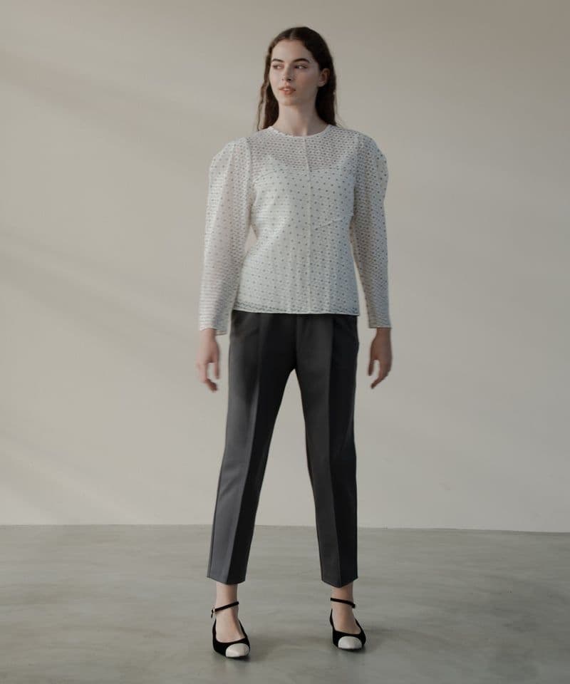 【新品未使用・タグ付き】OHGA マシュマロパンツ 黒 普通丈М