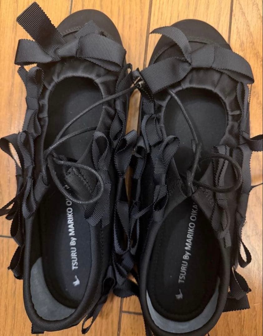 テリー田中　TSURU ブラック フラットシューズ