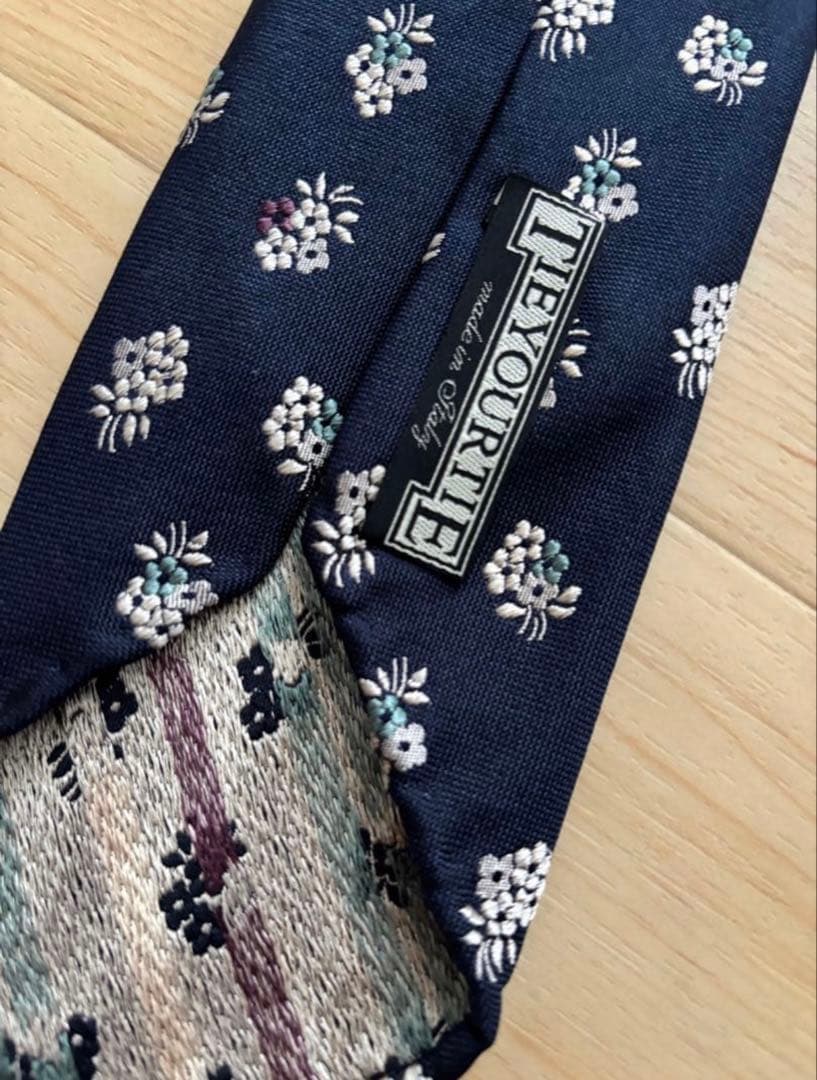 TIE YOUR TIE セッテピエゲ