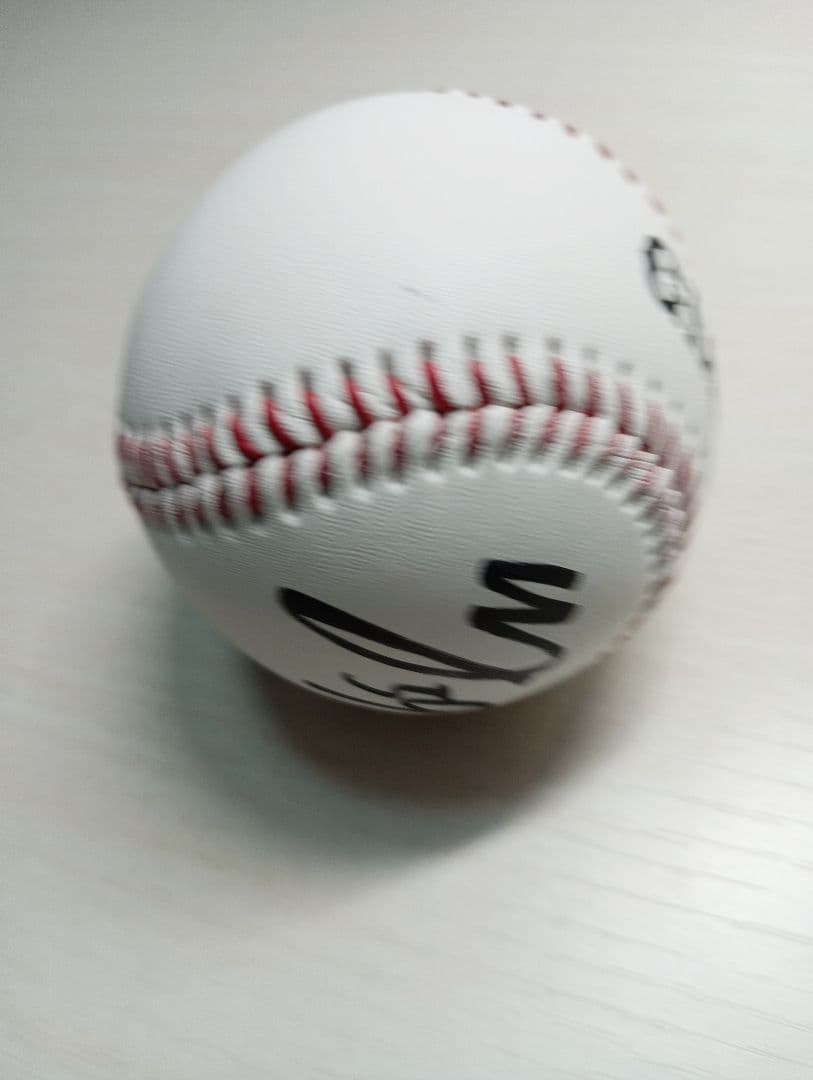 そ*様 巨人・阪神戦　ジャイアンツ　若林楽人選手サインボール　投げ込み直筆　おま