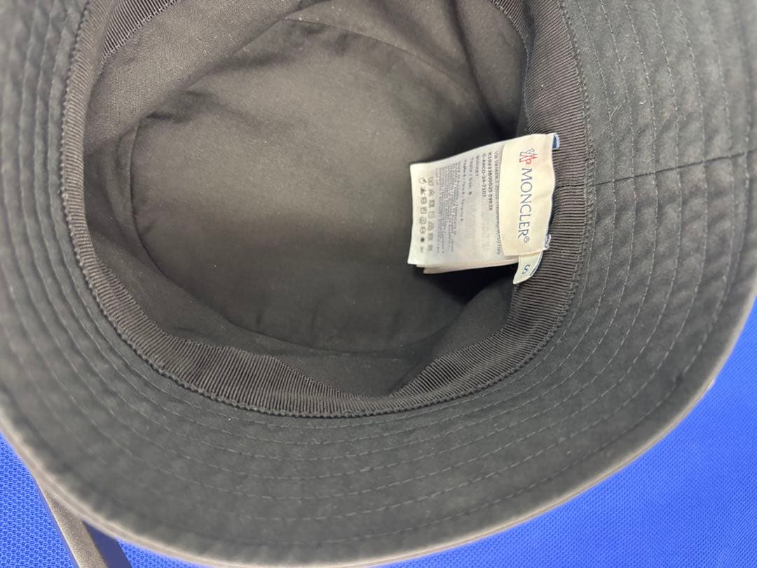最終値下げ。Moncler ブラック バケットハット　サイズS 男女兼用