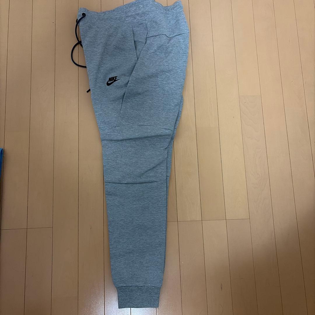 NIKE ナイキ　スウェット　パンツ未使用　Ｌサイズ 805163-063