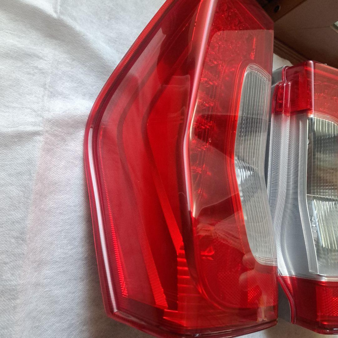 ダイハツ★タント★タントカスタム★LA600S★テールランプ★左右セット★美品