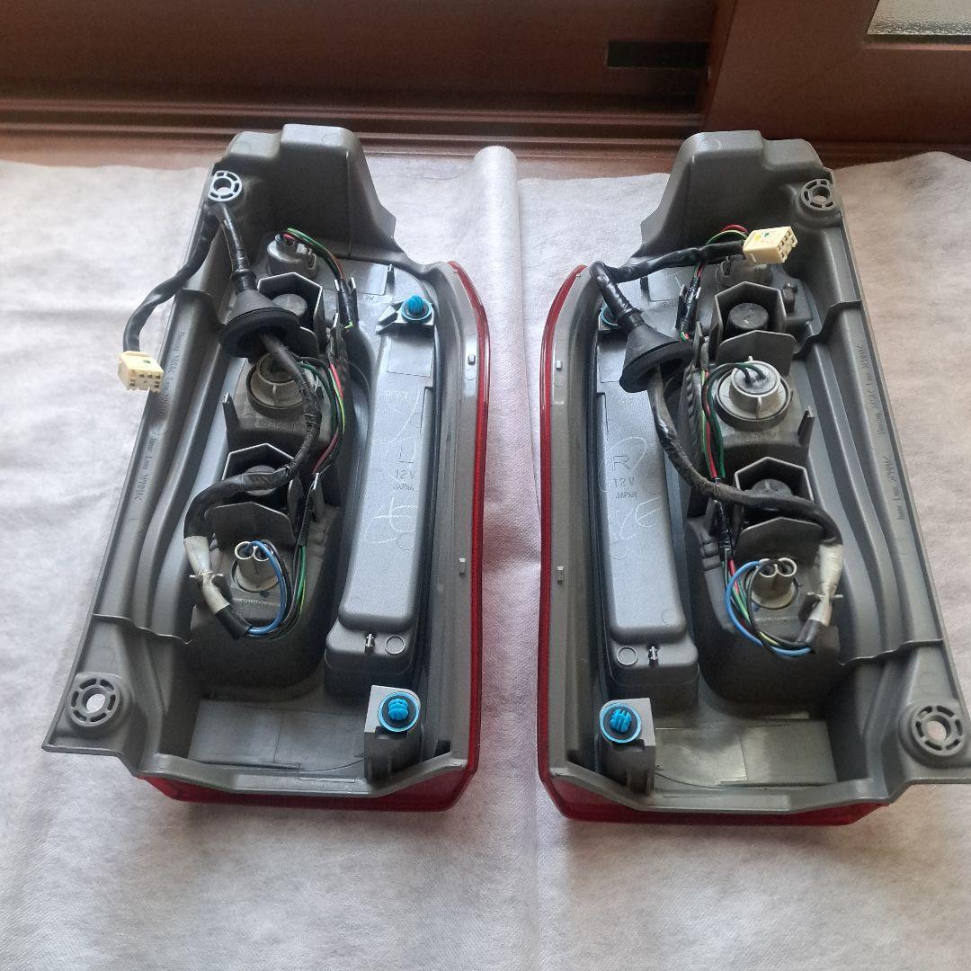 ダイハツ★タント★タントカスタム★LA600S★テールランプ★左右セット★美品