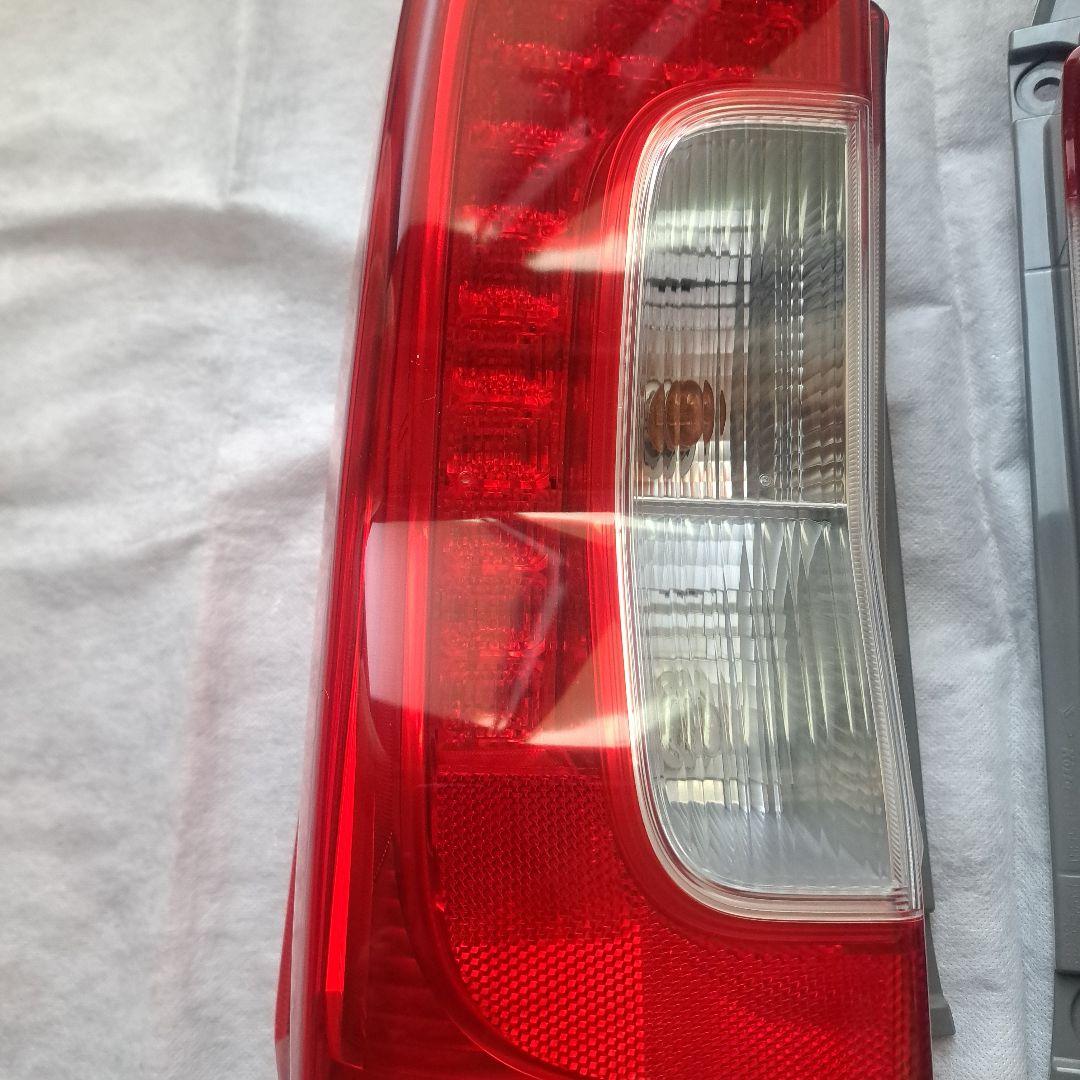 ダイハツ★タント★タントカスタム★LA600S★テールランプ★左右セット★美品