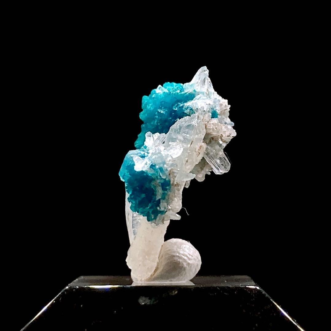 ヨ*ウ様 カバンサイト　スティルバイト　原石　鉱物標本　天然石　357