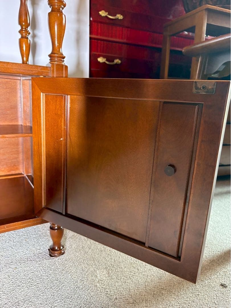 TOKUDA 徳田家具 高級サイドキャビネット 取っ手付収納