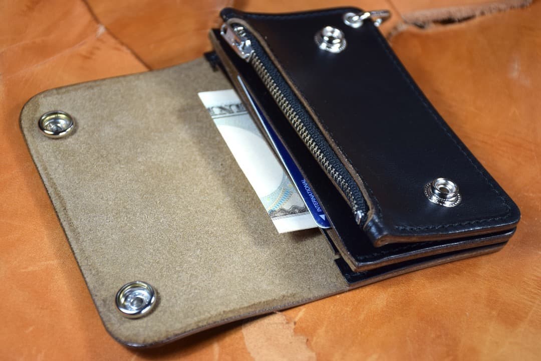 MARYAM社　ホースバット ミニ財布　小銭入れ　　馬革　黒　茶芯