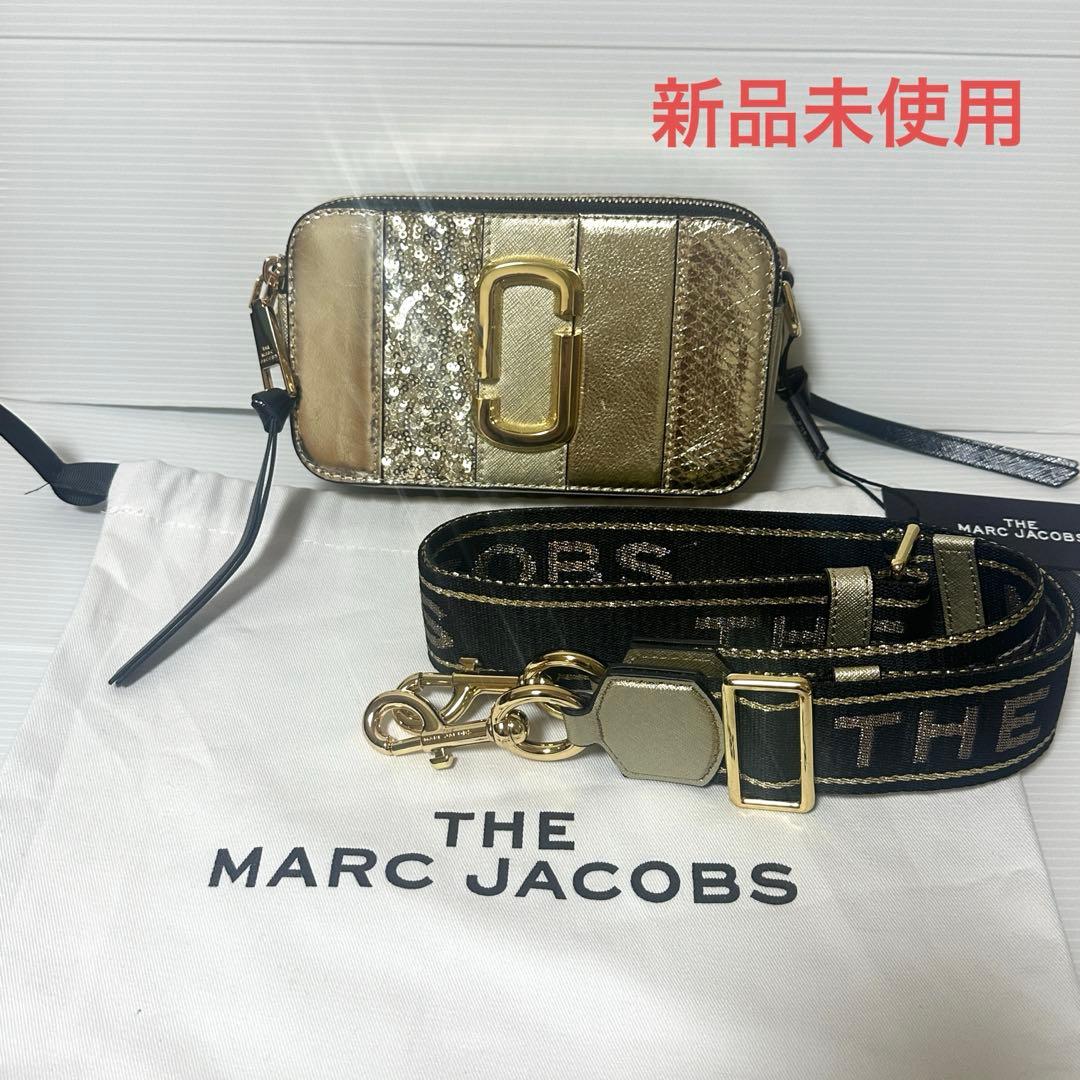 新品◆マークジェイコブス スナップショットショルダーバッグ ストライプゴールド