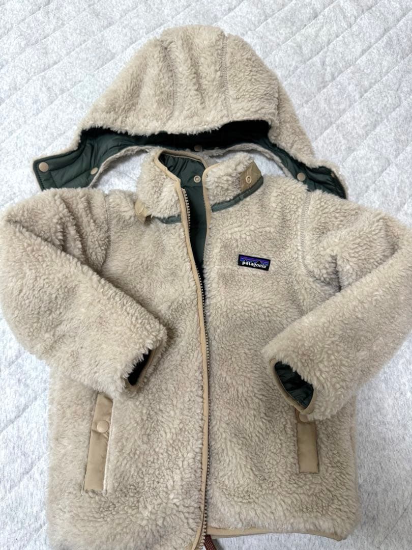 ☆新品未使用☆ patagonia リバーシブルジャケット 5T