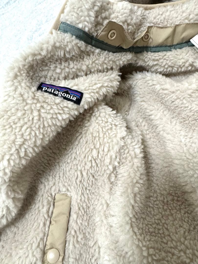 ☆新品未使用☆ patagonia リバーシブルジャケット 5T