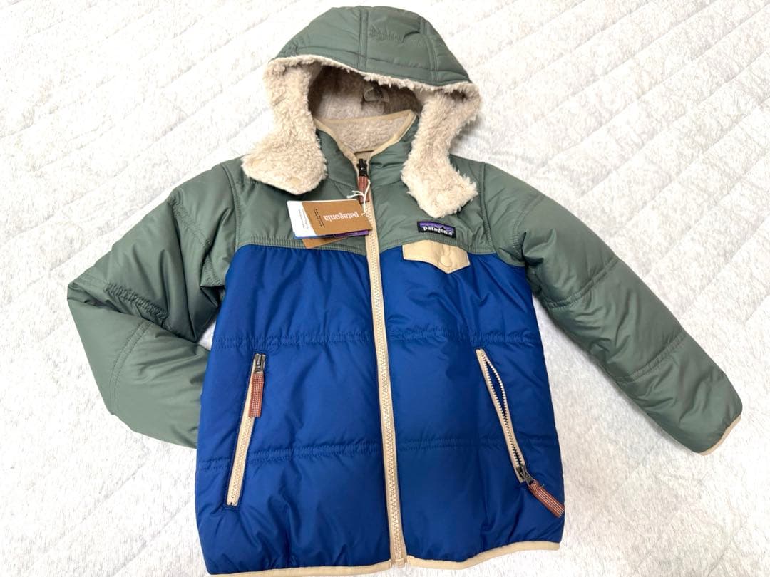 ☆新品未使用☆ patagonia リバーシブルジャケット 5T