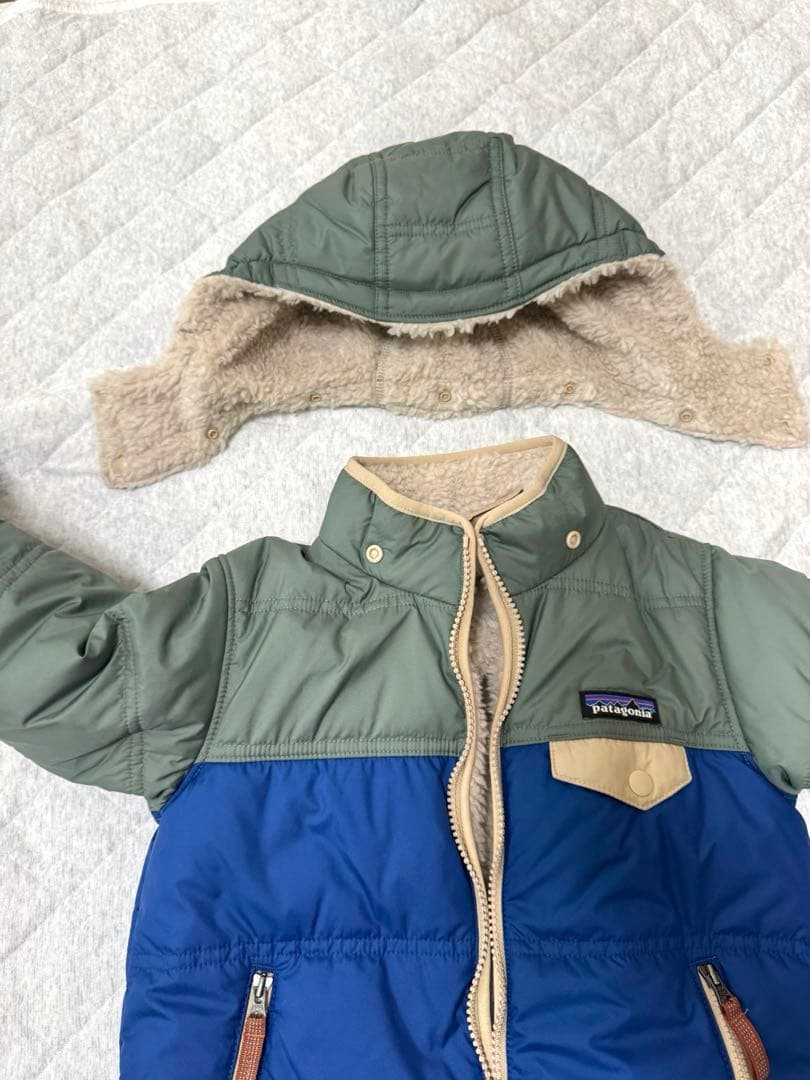 ☆新品未使用☆ patagonia リバーシブルジャケット 5T