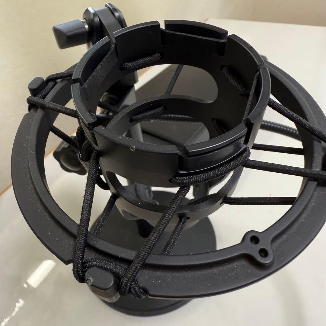 【美品】オーディオテクニカ AT4040 コンデンサーマイク スタンド・ケース付