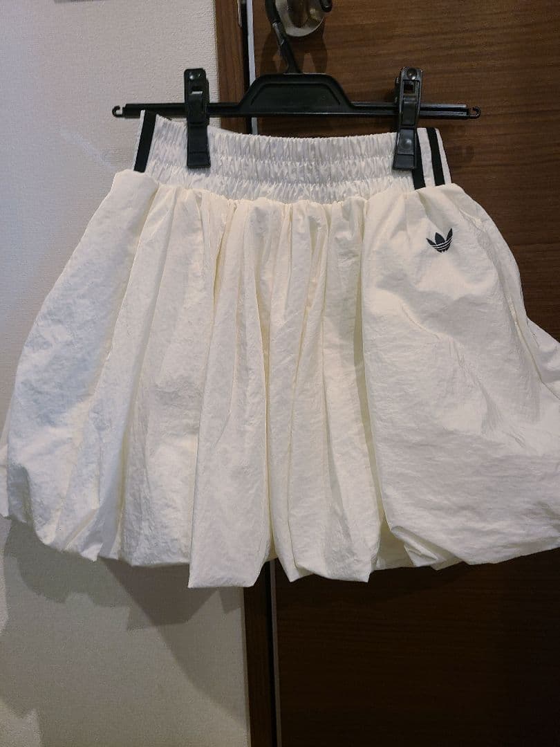 T adidas 日本未発売☆バブルスカート XSサイズ ホワイト