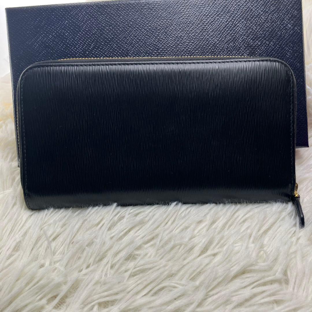 極美品✨　プラダ　長財布　ラウンドファスナー　ヴィッテロムーブ　三角ロゴ　黒