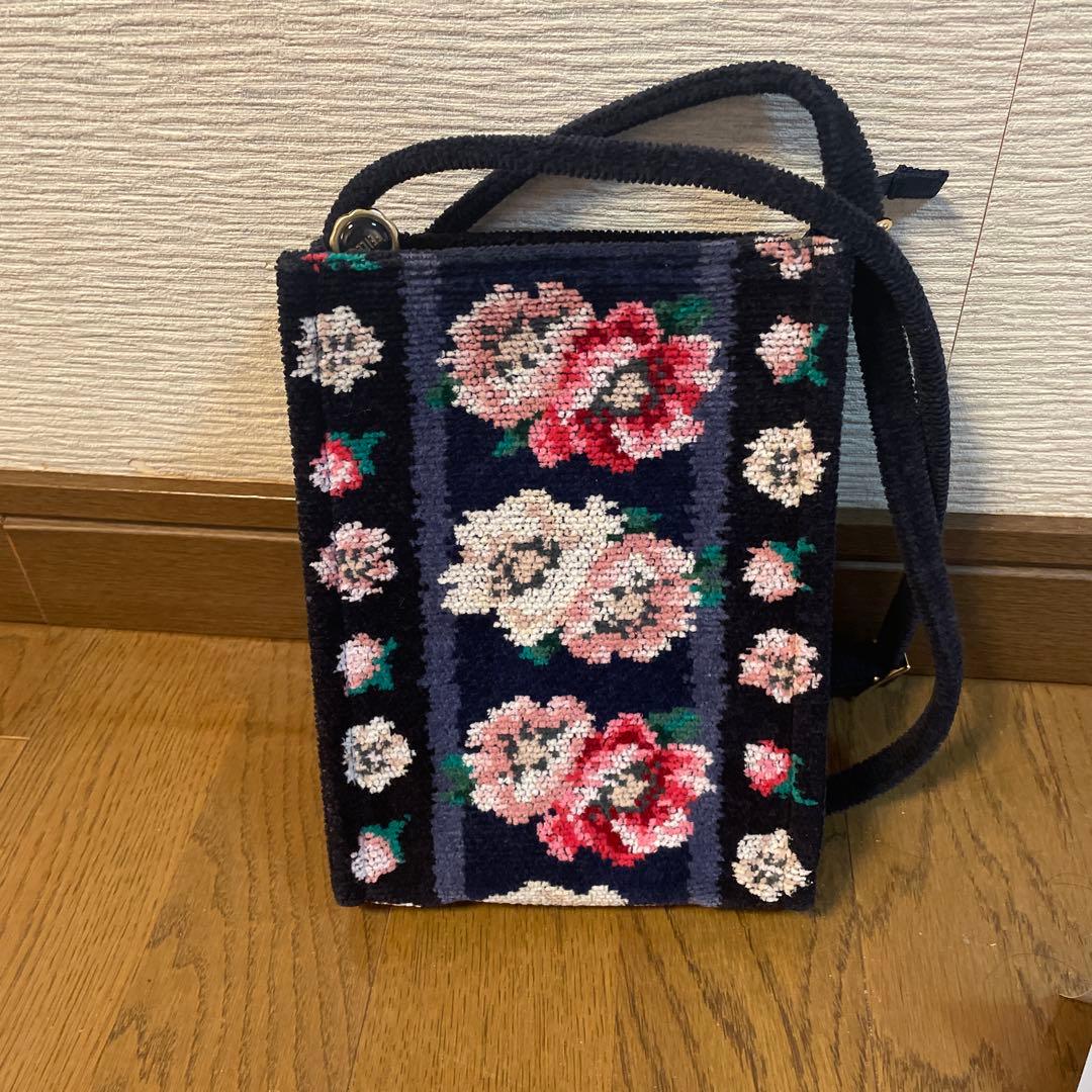 ★フェイラー ★アネモネパドドゥ　ショルダーバッグ　スマホケース