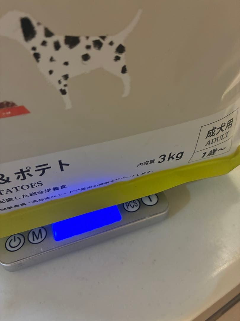 早い者勝ち　ELMO ドッグフード 3kg × 2、800g×2 おまけ付