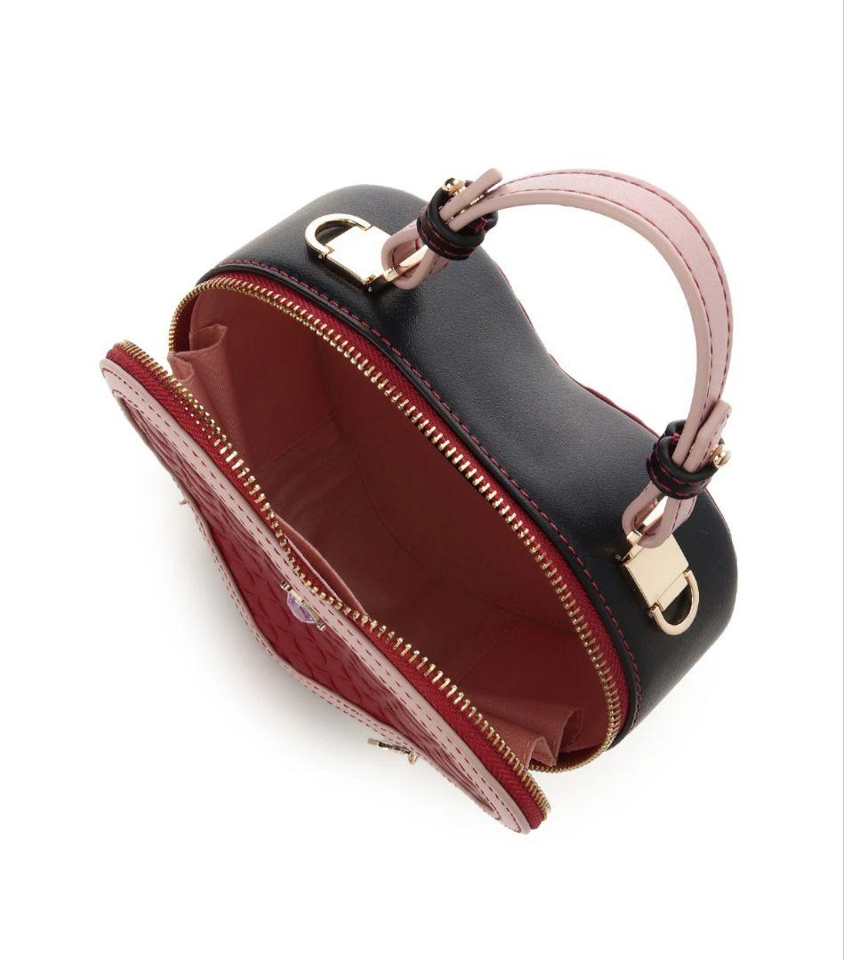 中古使用済み　傷有り　NARUTOコラボグッズ　サマンサ　サクラ　バッグ　専用