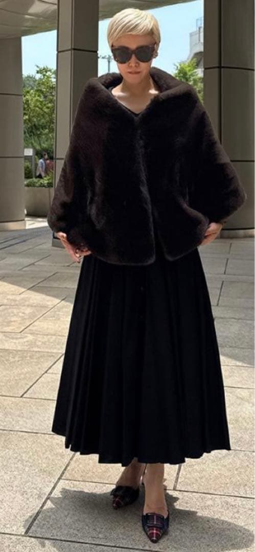 新品未使用　JENNE リッチボリュームファーケープ ブラウン