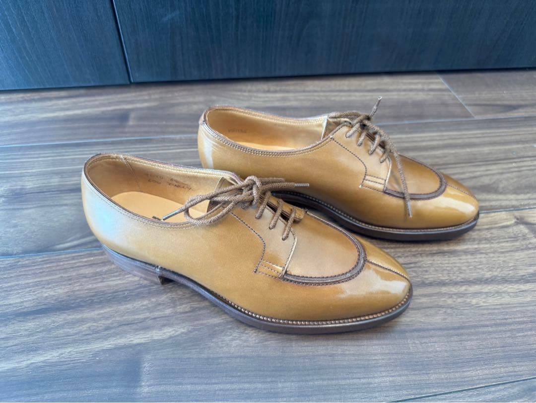 ジョンロブ　レディース