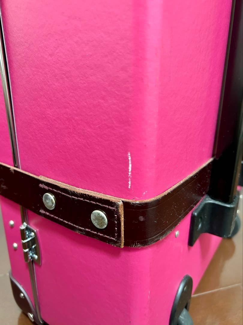 グローブトロッター　スーツケース　ピンク