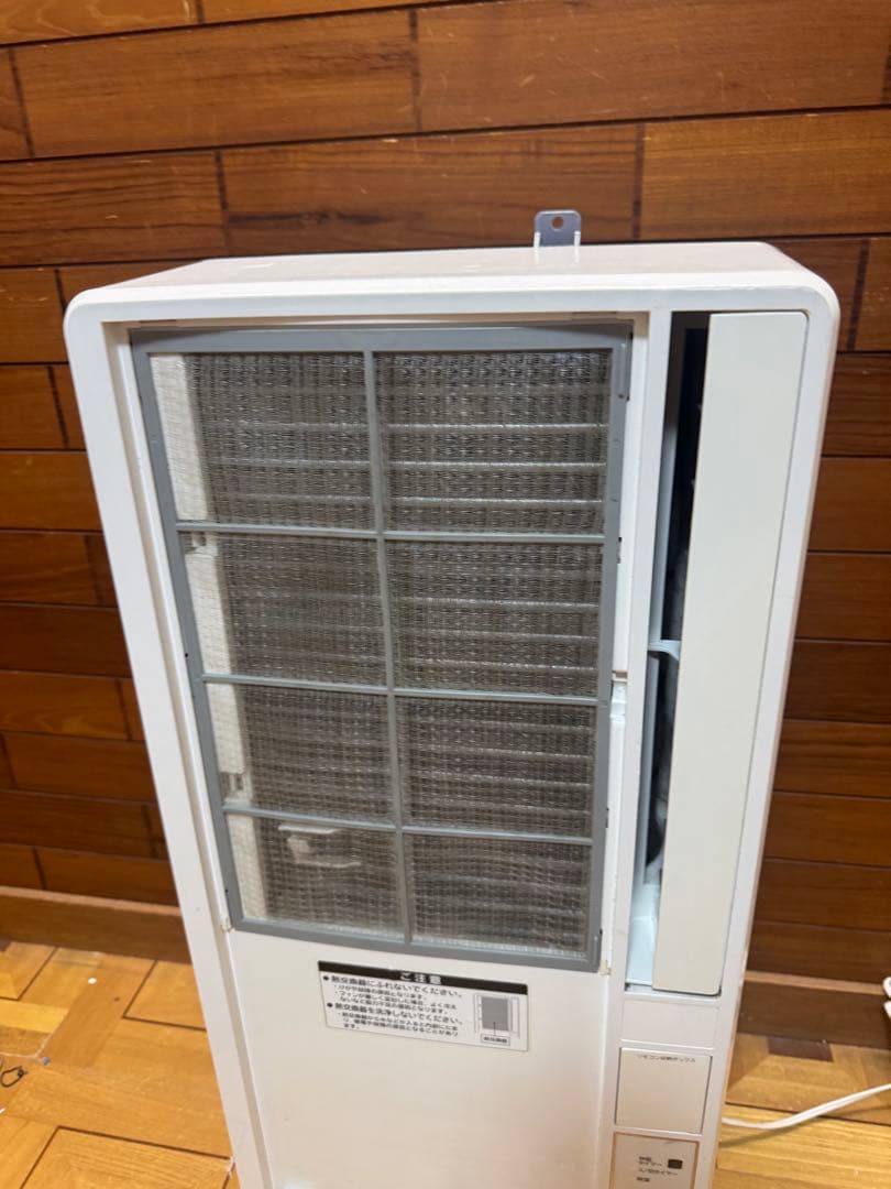 KOIZUMI　コイズミ　ウィンドウエアコン　窓用エアコン　KAW-1673