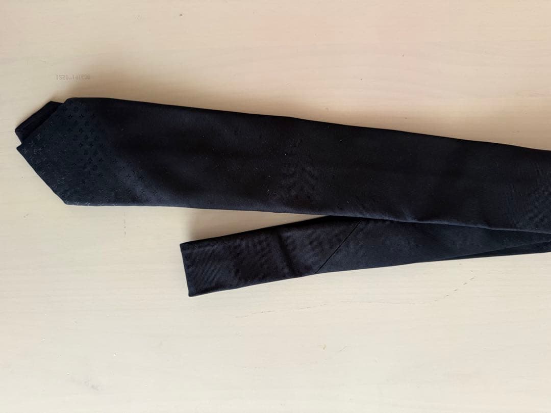 黒いネクタイ ルイヴィトン　箱付